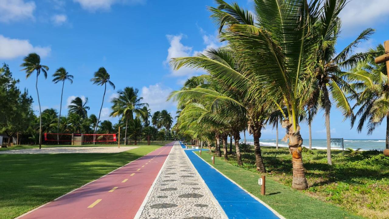 Apartamento Espetacular Na Melhor Praia Da Bahia, Guarajuba E Uma Das Unicas Praias Com Selo Azul Do Brasil -Luxo, Lazer, Diversao E Tranquilidade! Projetado Para Que Voce Tenha A Melhor Experiencia Em Hospedagem - Condominio Tipo Resort, O Mais Proc Camaçari المظهر الخارجي الصورة